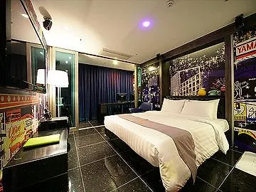 R Hotel Сеул Южная Корея